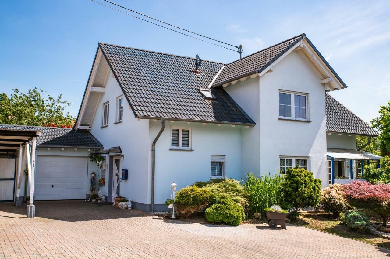 Das Blaue Haus Daufenbach Exterior foto